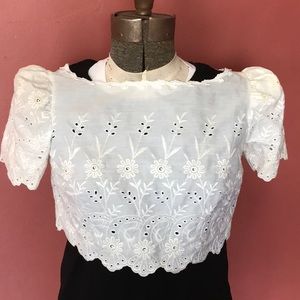True vintage 60’s/70’s ivory lace shrug top